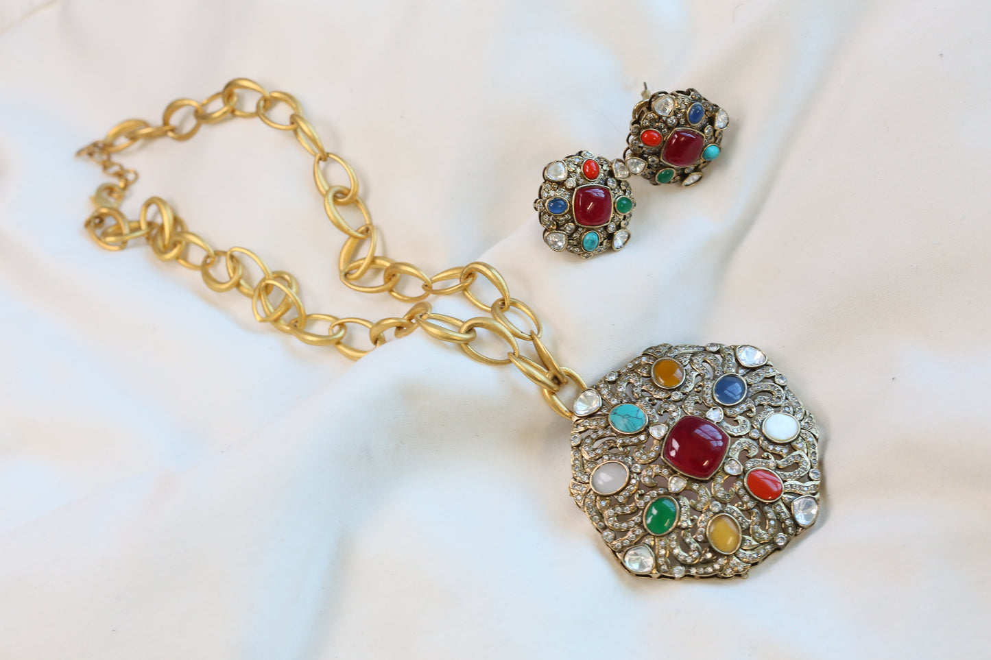 Contemporary Navratan Victorian Pendant Necklace Set