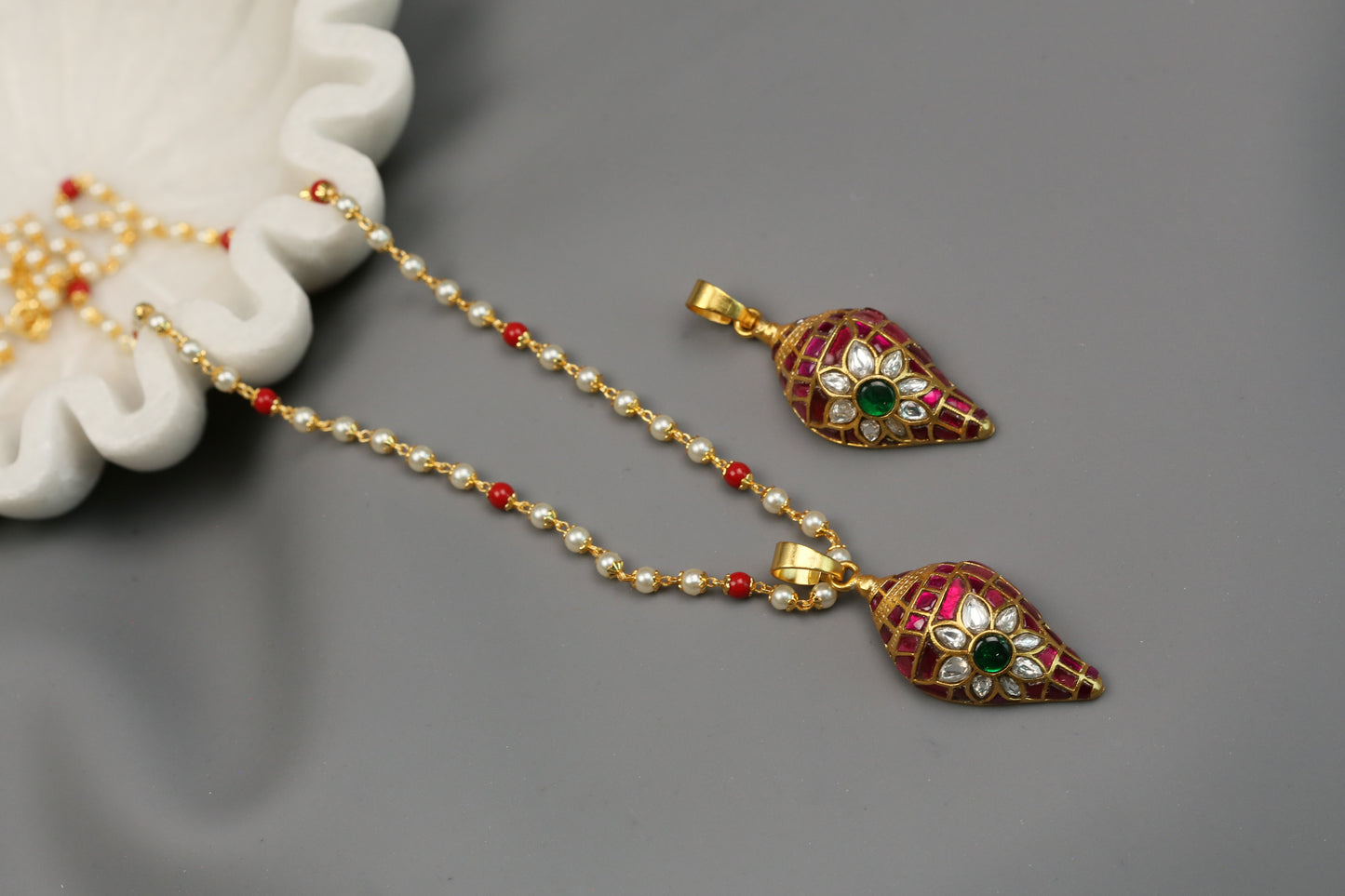 Handmade Jadau Shankh Pendant