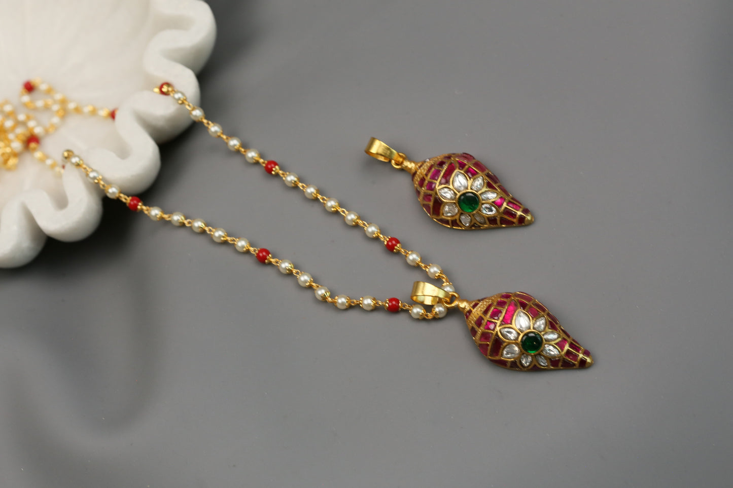Handmade Jadau Shankh Pendant