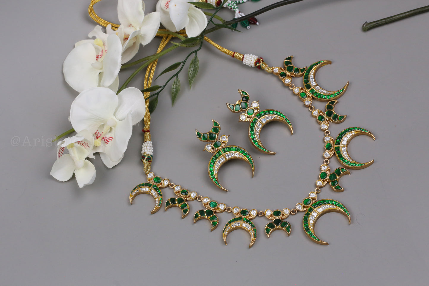 Chandramukhi Jadau Kundan Necklace Set - Green