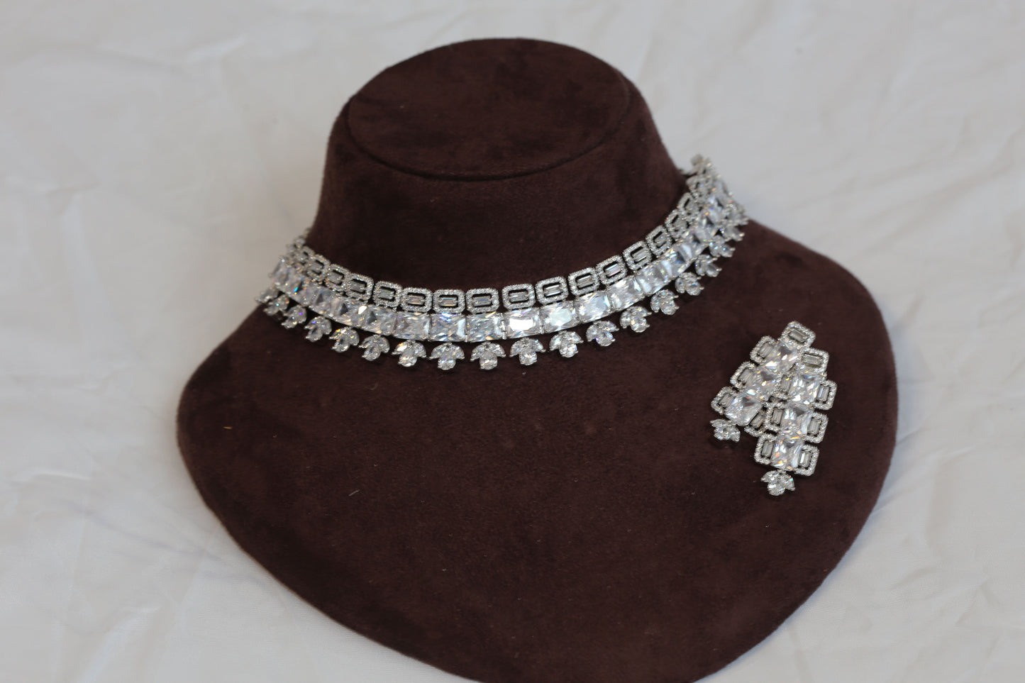 Clear Cubic Zircon Necklace Set (104-09)