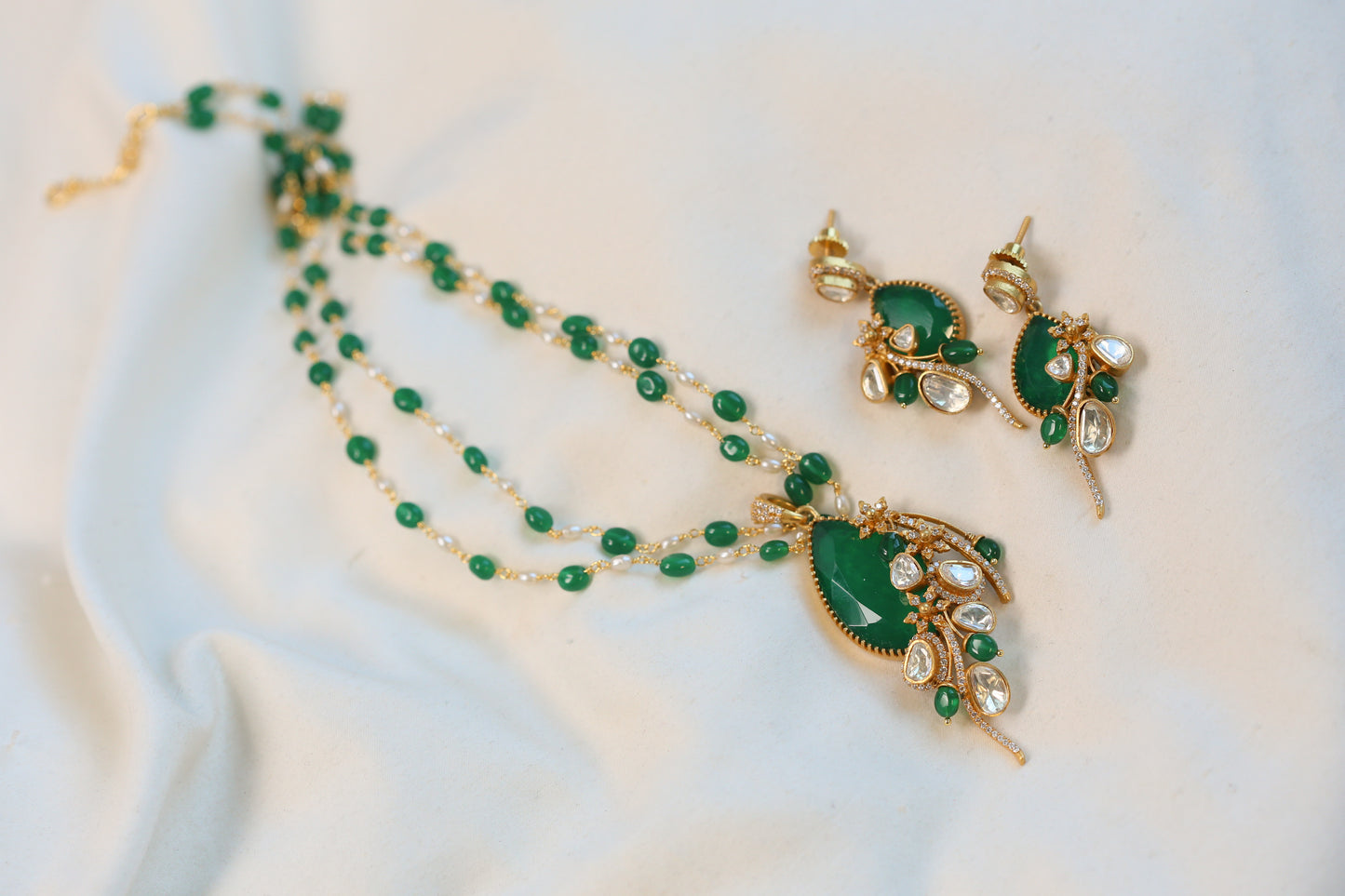 Aarya Real Moissanite Doublet Pendant Set