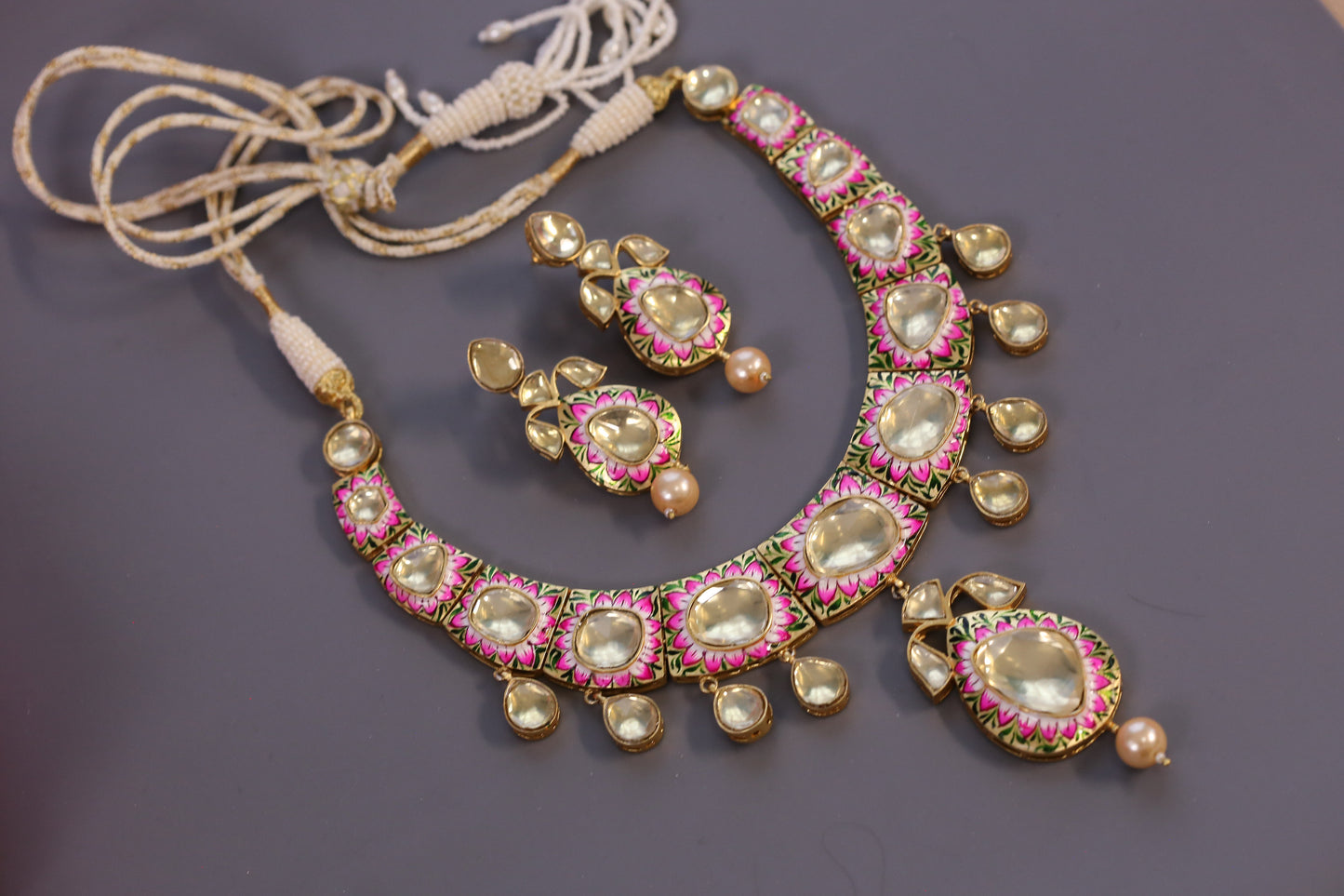 Meera Vintage Look Gold Foil Kundan Necklace Set