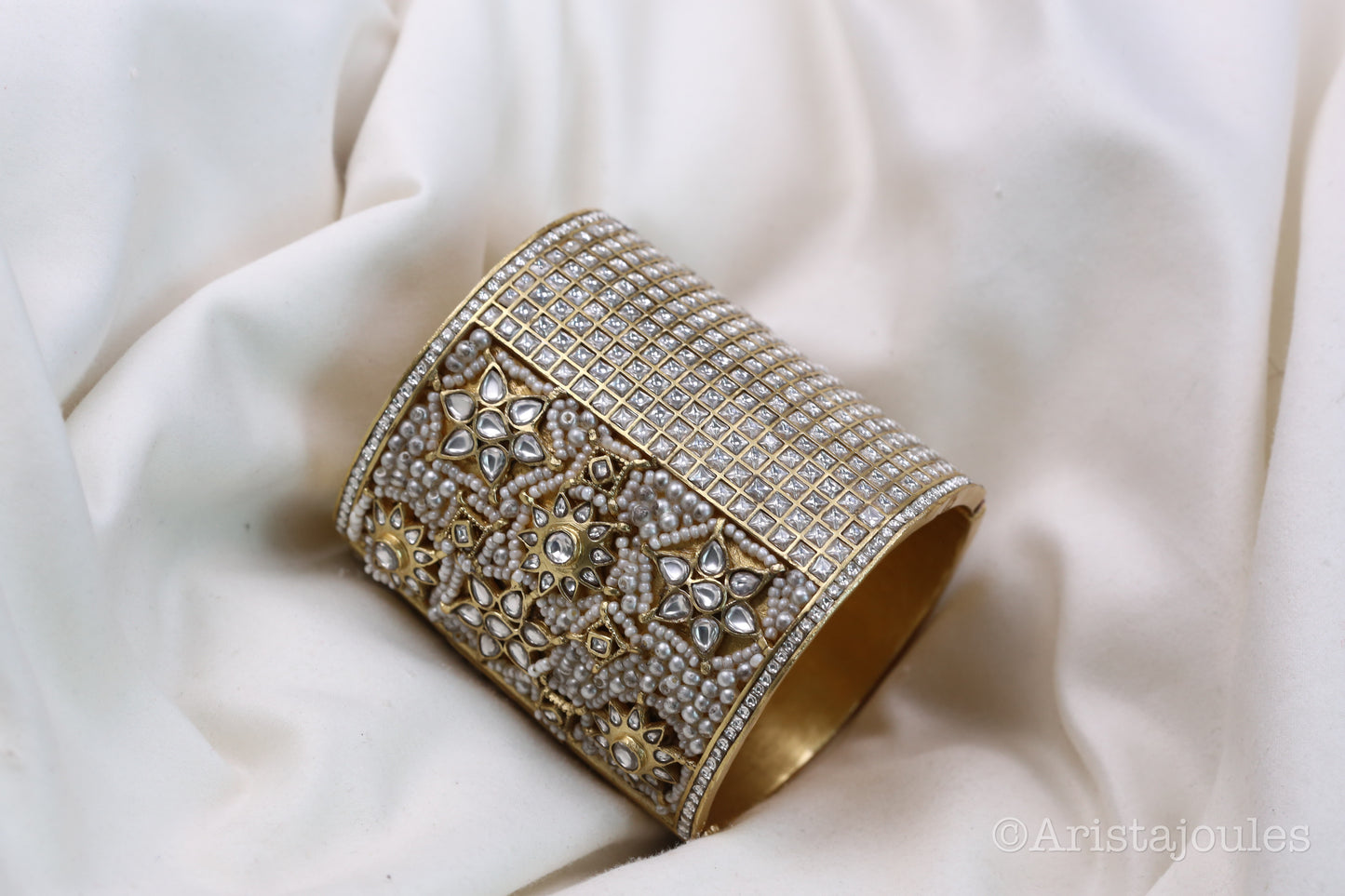 Handcrafted Royal Jadau Kundan Bangle (Openable)