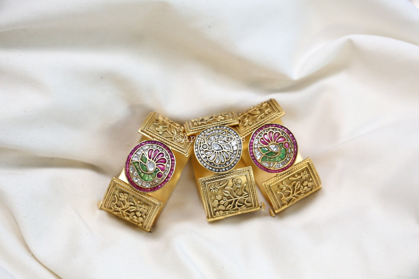 Mahira Premium Designer Jadau Kundan Bracelet (Openable)