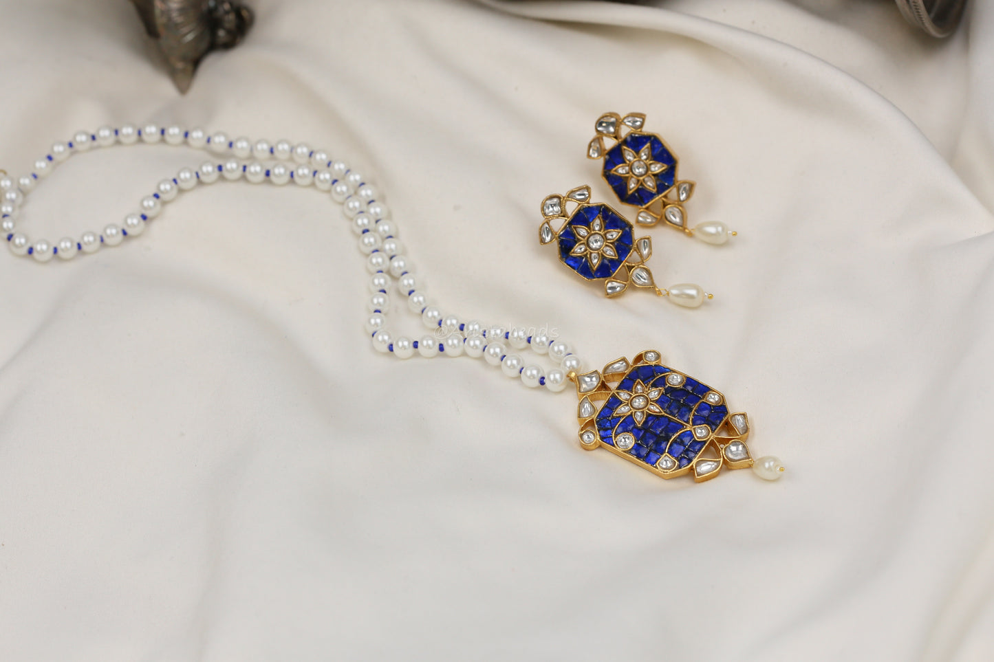Jadau Takkar Kundan Work Necklace Set (104-14) - Blue