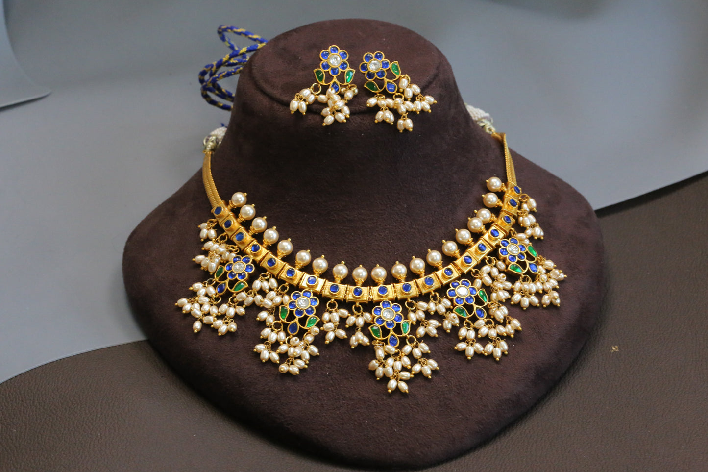 Jadau Kundan Guttapusalu Necklace Set - Blue Green