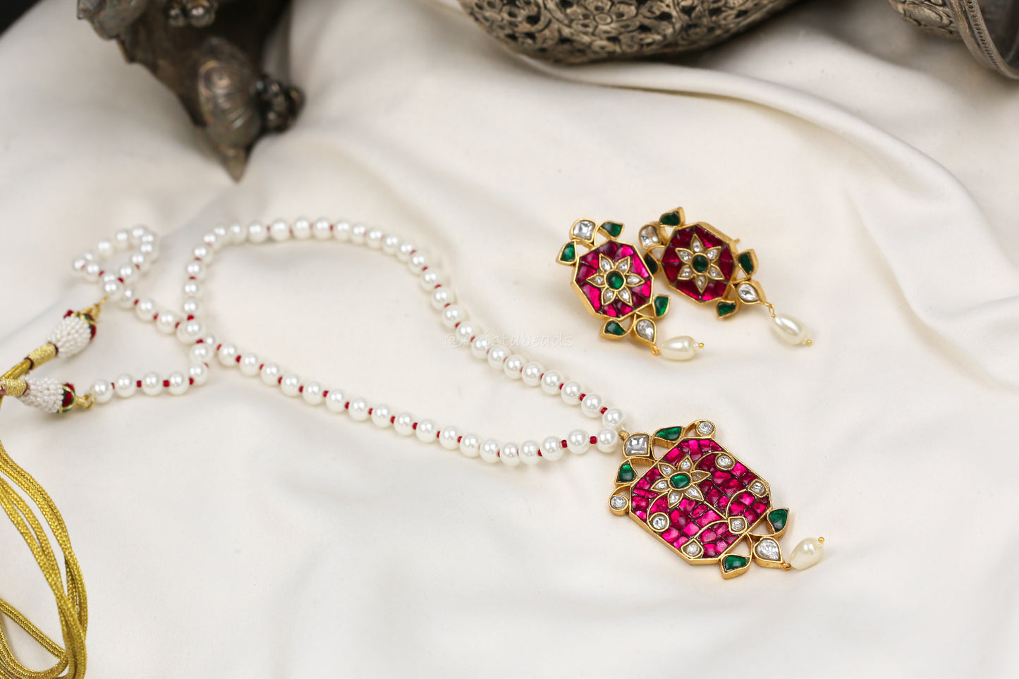 Jadau Takkar Kundan Work Necklace Set (104-16) - Ruby Green