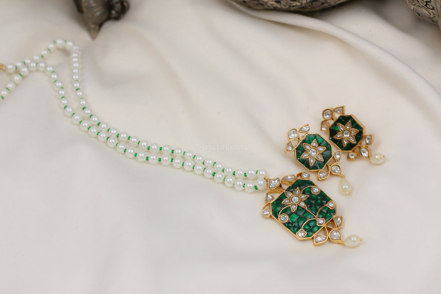 Jadau Takkar Kundan Work Necklace Set (104-16)- Green