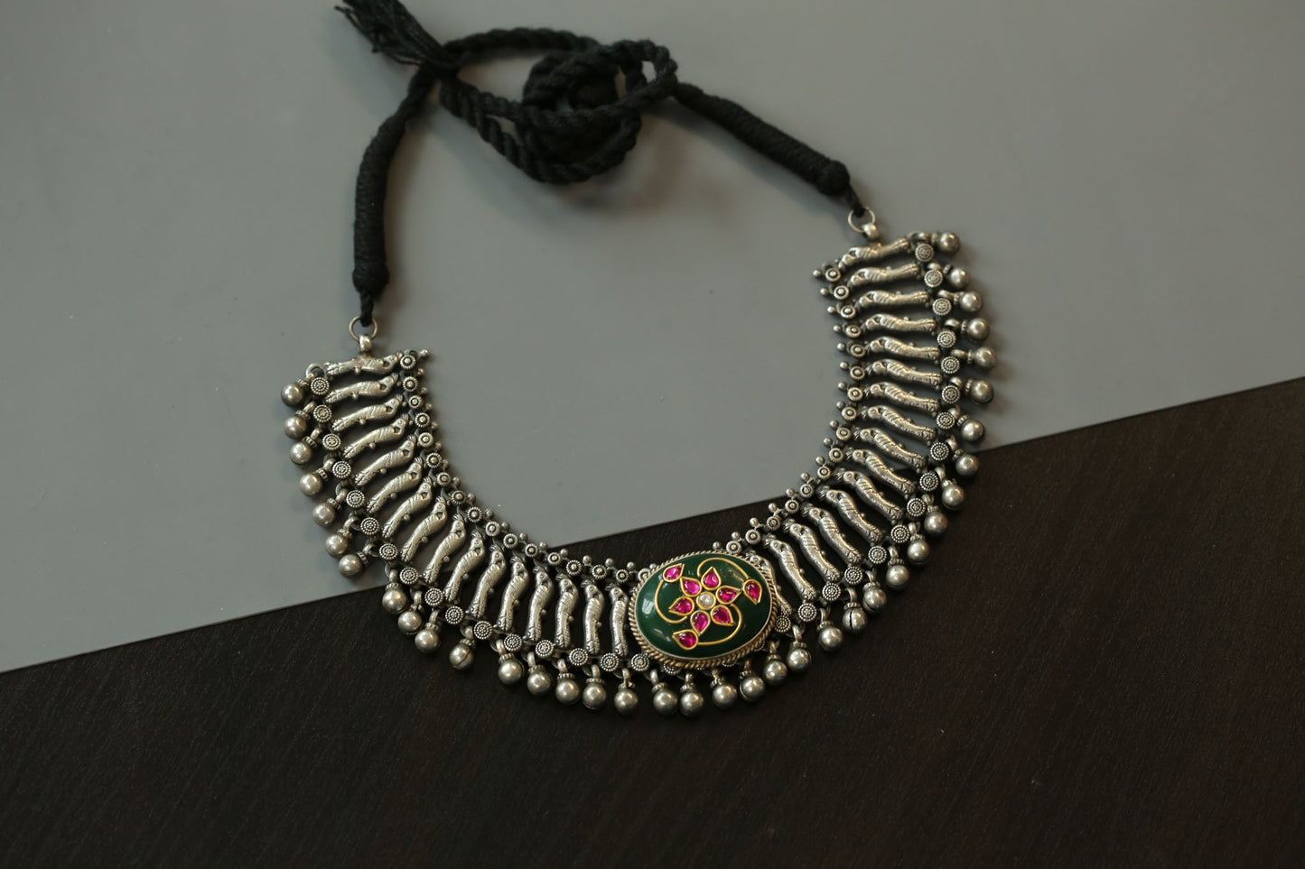 Sara Fusion Inlay Kundan Brass Necklace