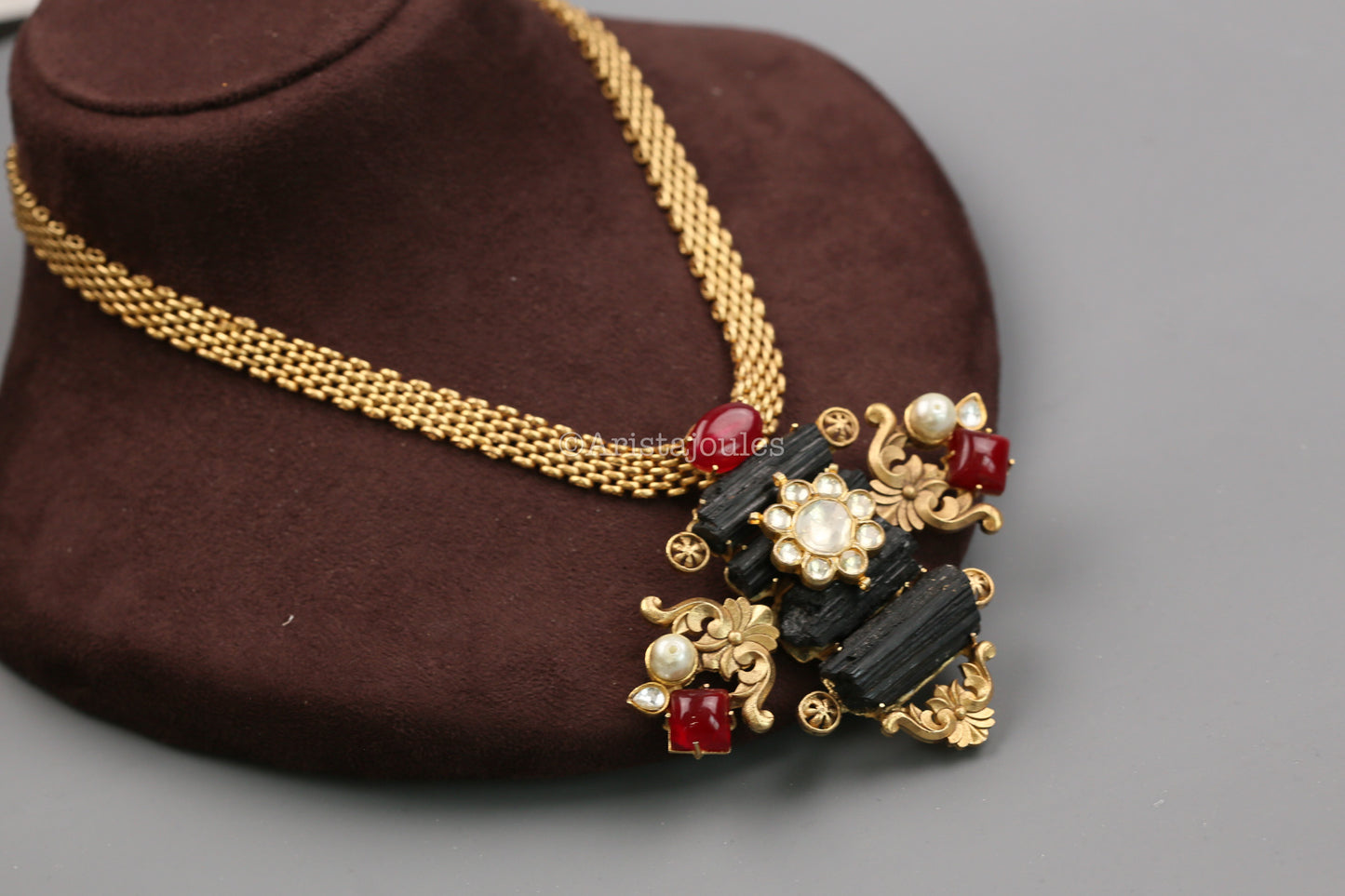 Evika Designer Rough Garnet & Kundan Necklace