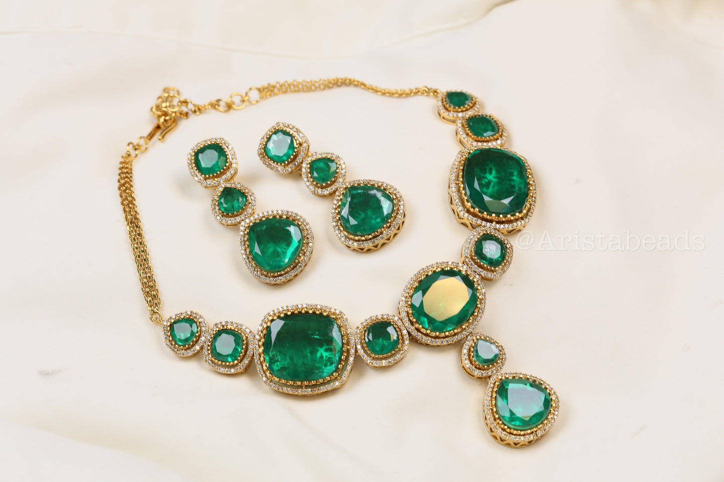 Emerald Green Necklace/ Choker Set (104-37)