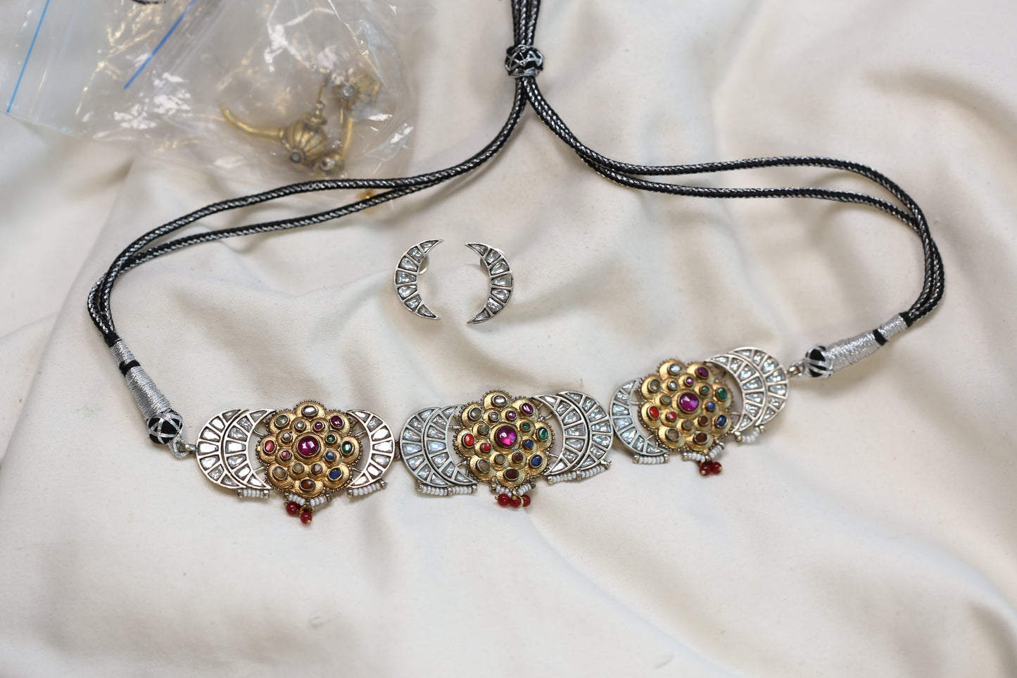 Designer Nakshatra Dual Tone Kundan Necklace Set