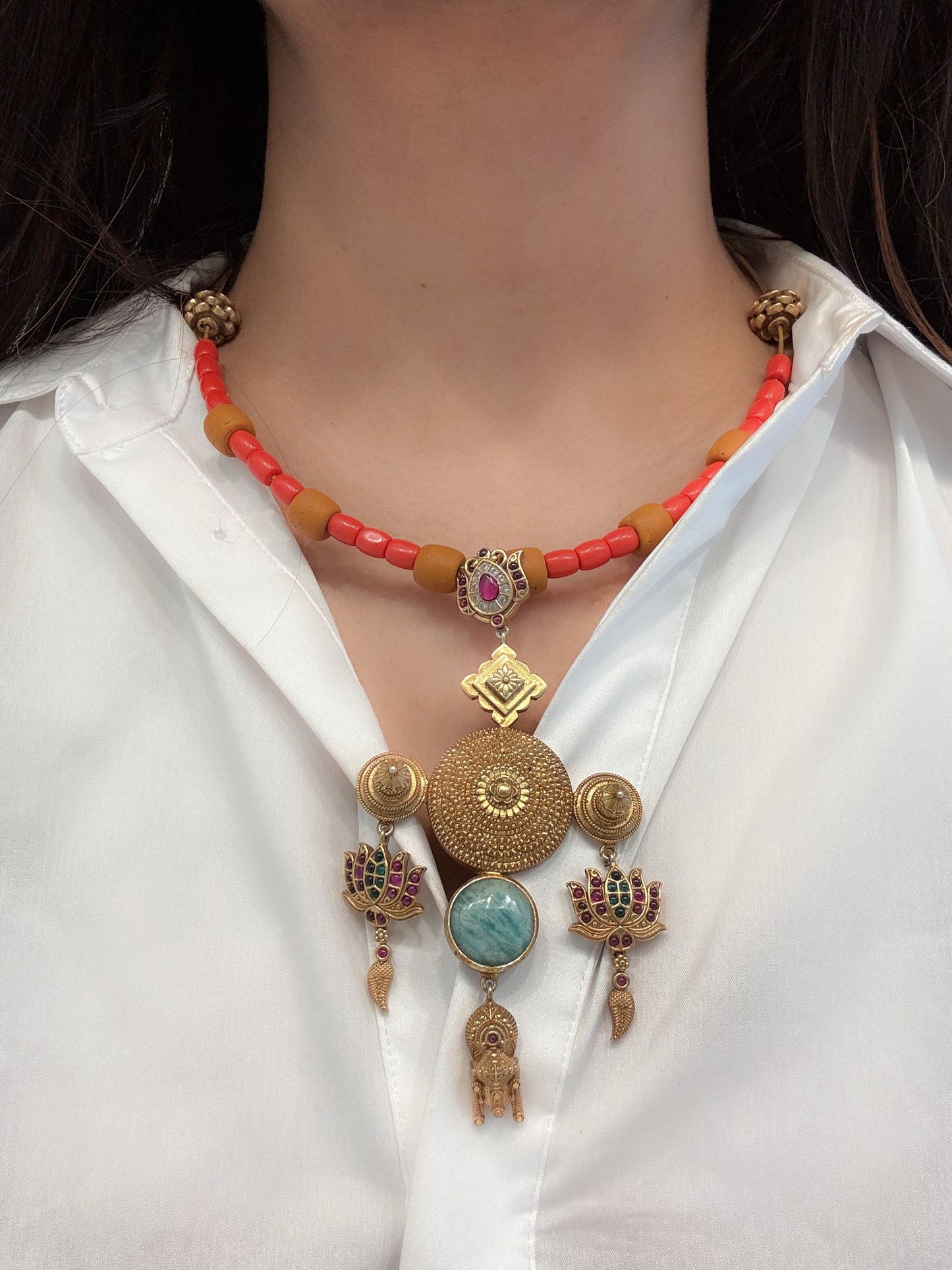925 Silver Kemp Temple Hasli Necklace - Coral Beads