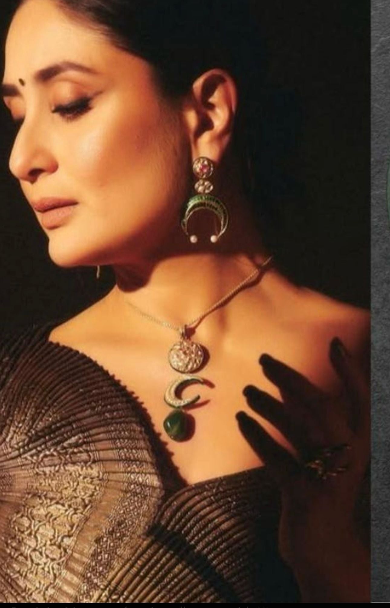 Kareena Kundan Enamel Necklace Set