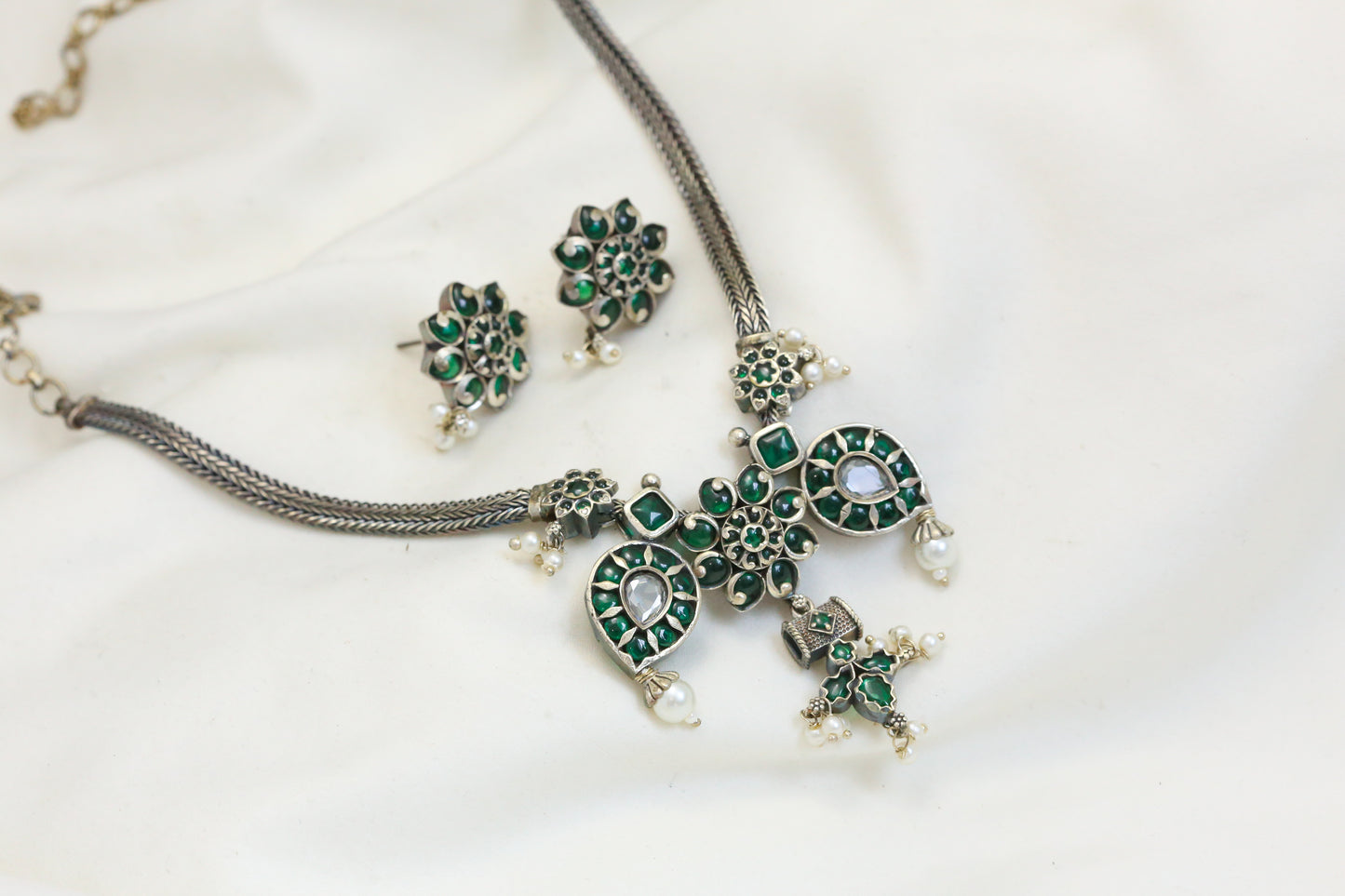 Dainty Kemp Necklace Set - Green
