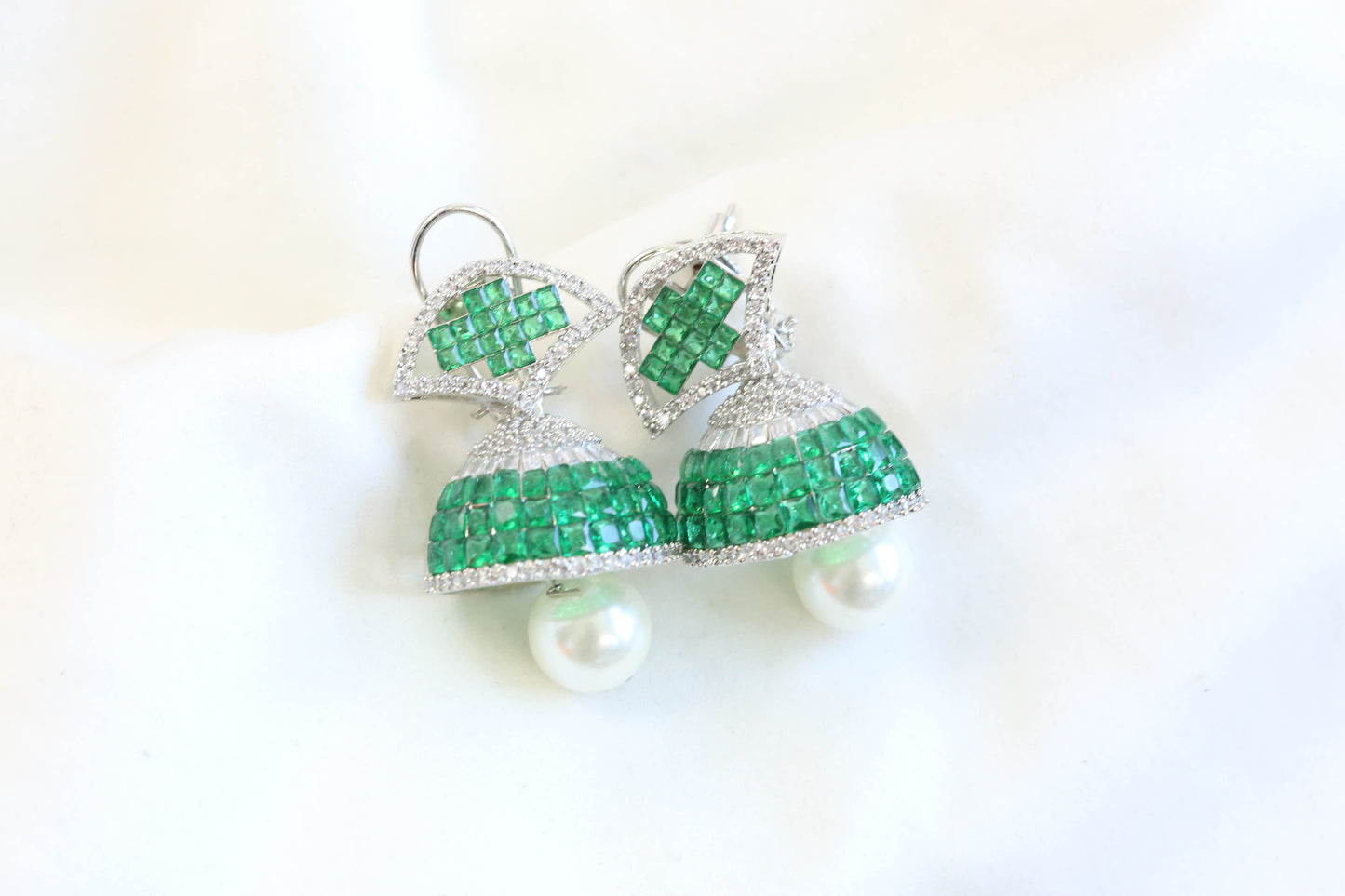 Sumati Invisible Settings Jhumka -Green (101-43)