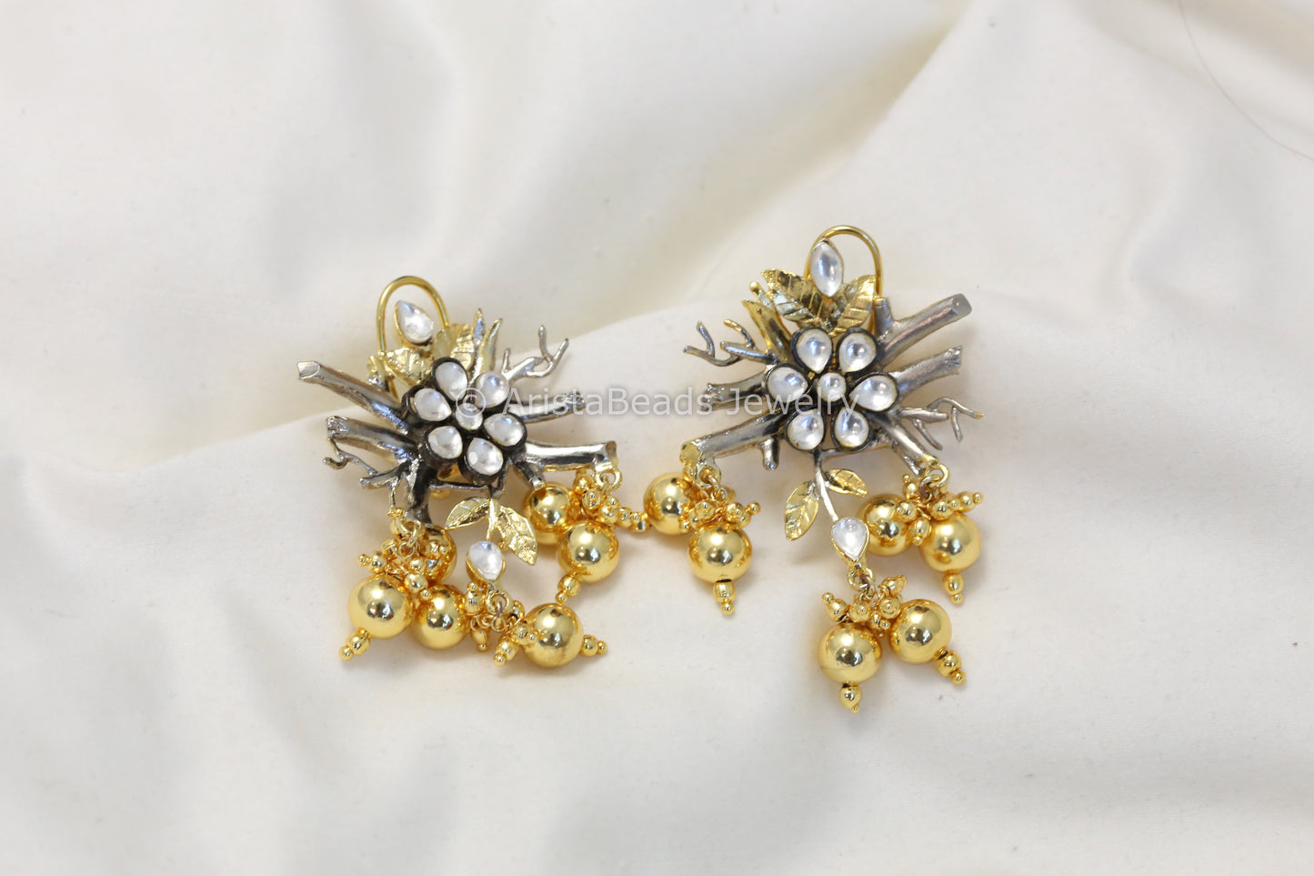 Contemporary Kundan Studs