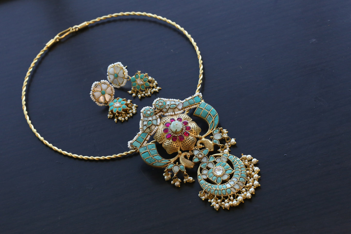 Handmade Fusion Jadau Kundan Hasli Set (ABJ-FP101-1)