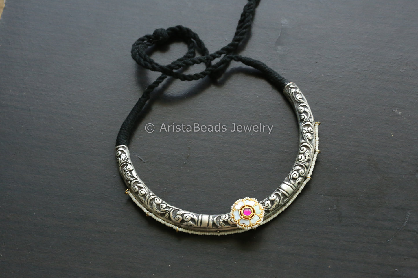 Carved Nakshi Fusion Hasli Necklace (T102-18)