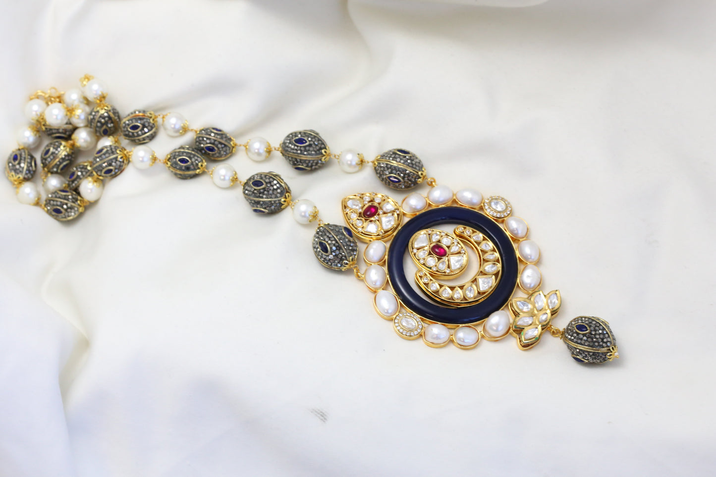 Designer Kundan & Baroque Pearls Necklace