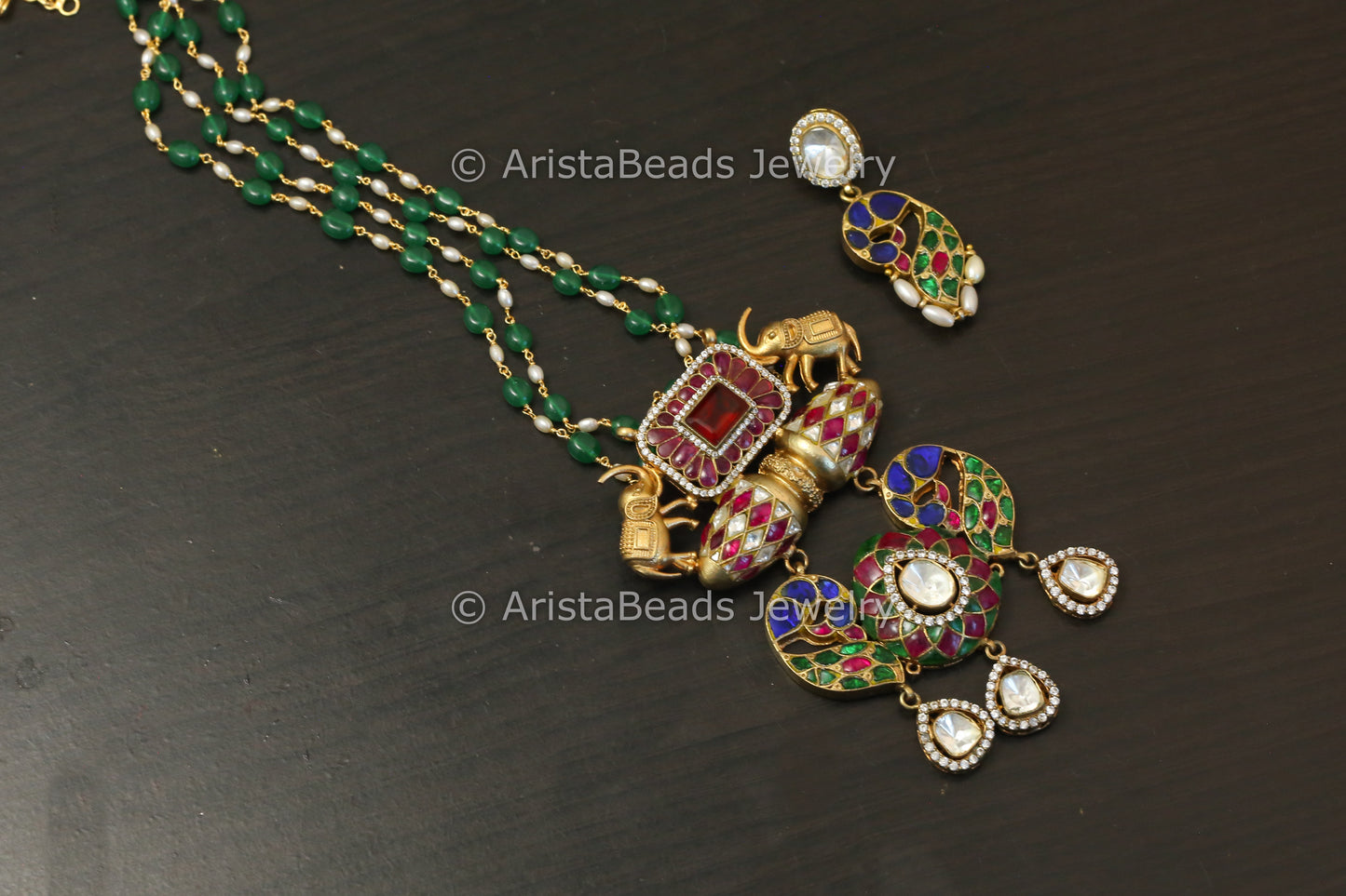 Gajraj Jadau Kundan Fusion Pendant Hasli Set