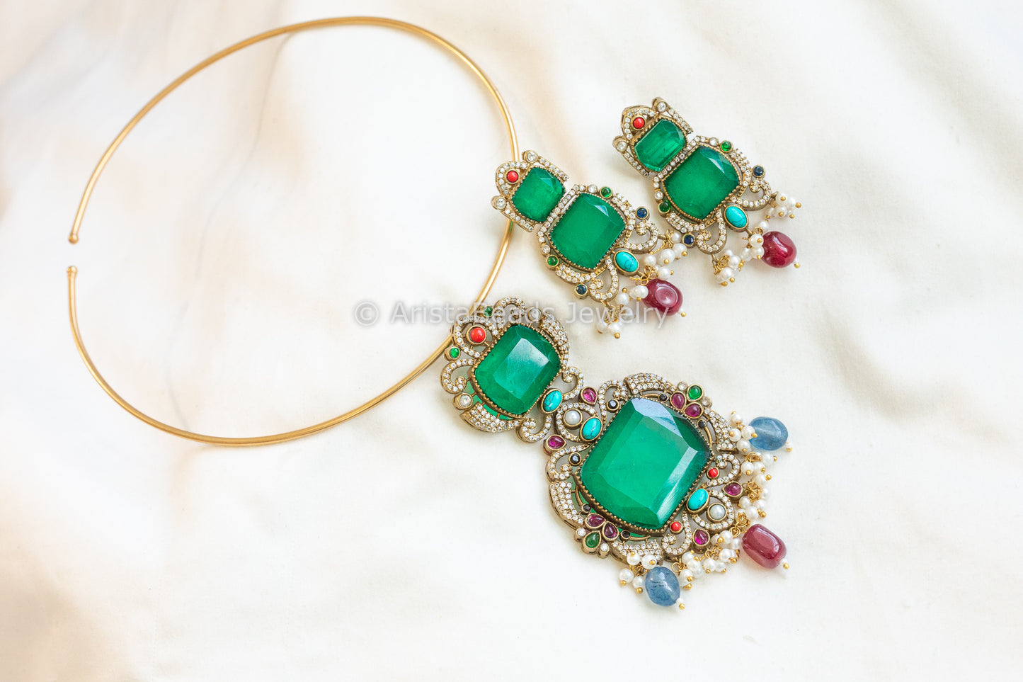 Green Doublet Navratna Hasli Set (102-66)