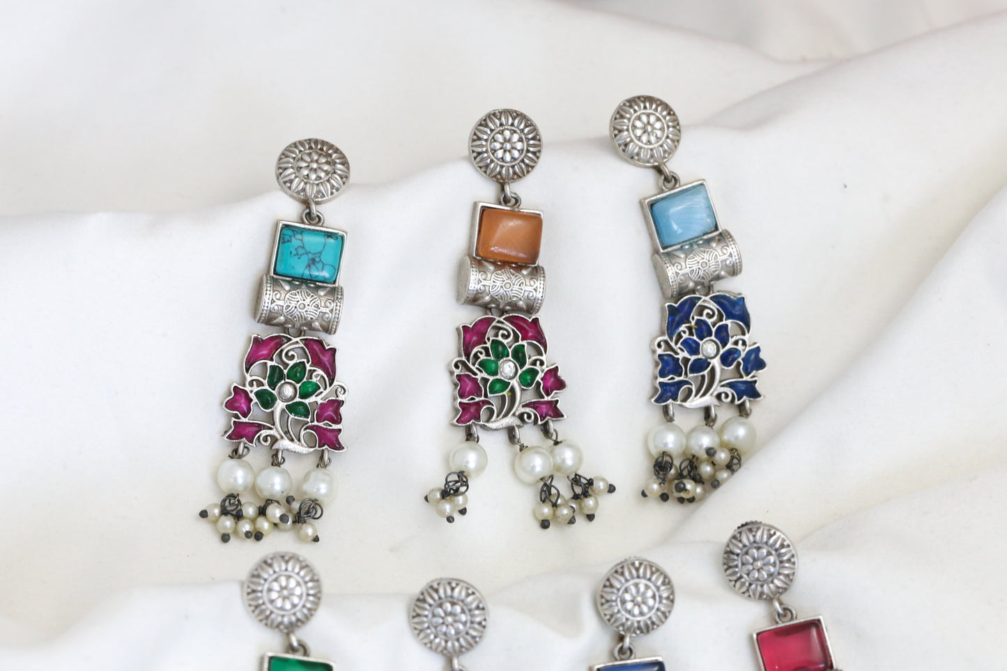Silver Tone Kundan & Pearls Earrings