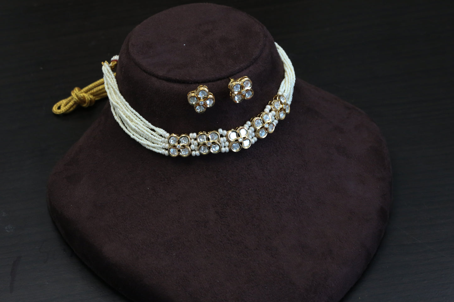 Dainty Uncut Polki Kundan Choker Set