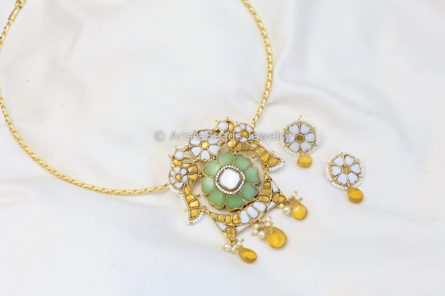 Handmade MOP Yellow Jadau Necklace