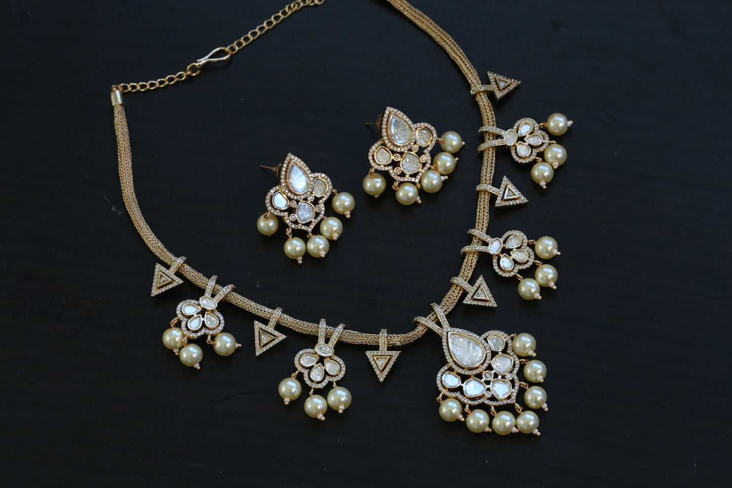 Contemporary Polki Uncut Kundan Set - Pearl