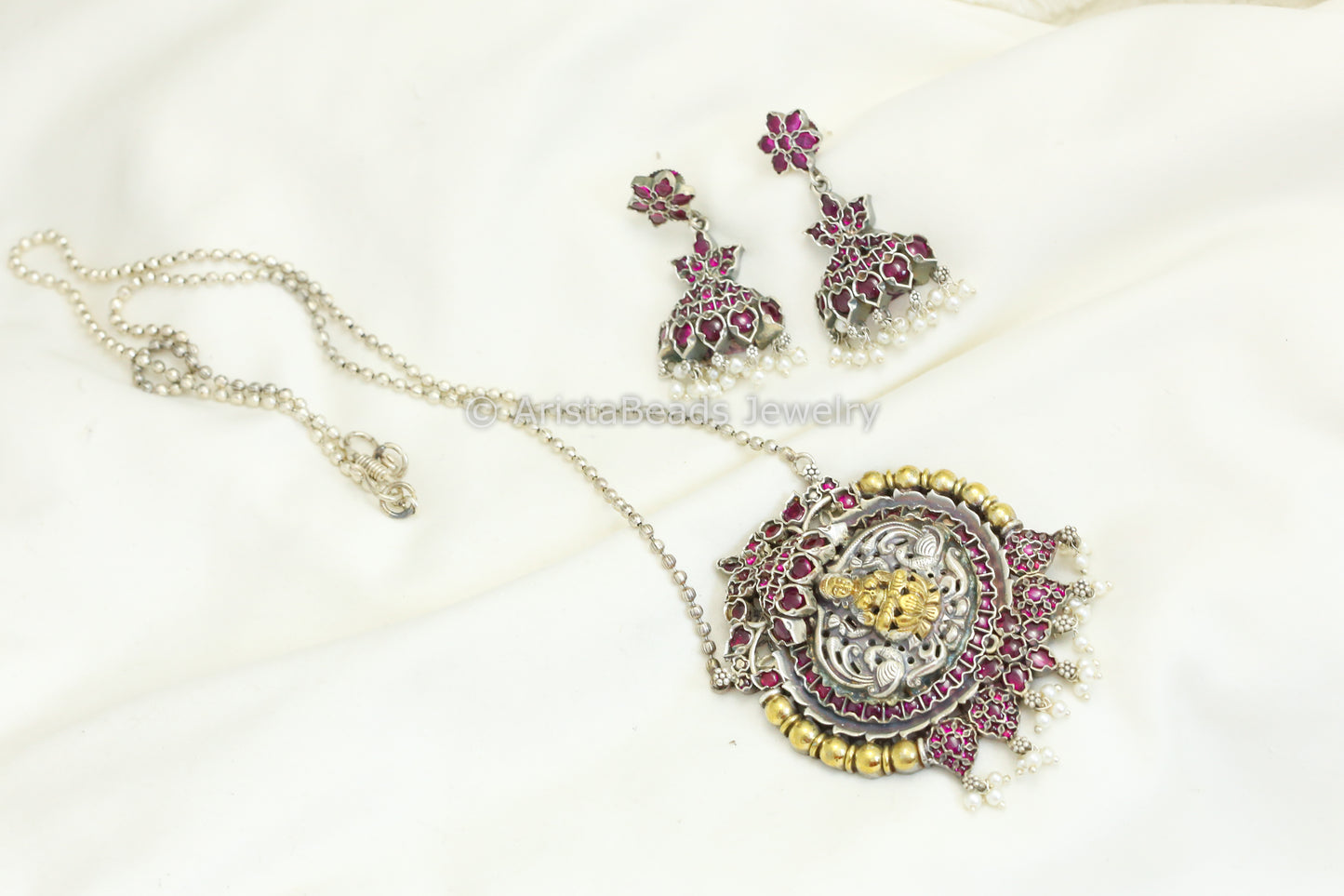 Temple Nakshi Pendant Set