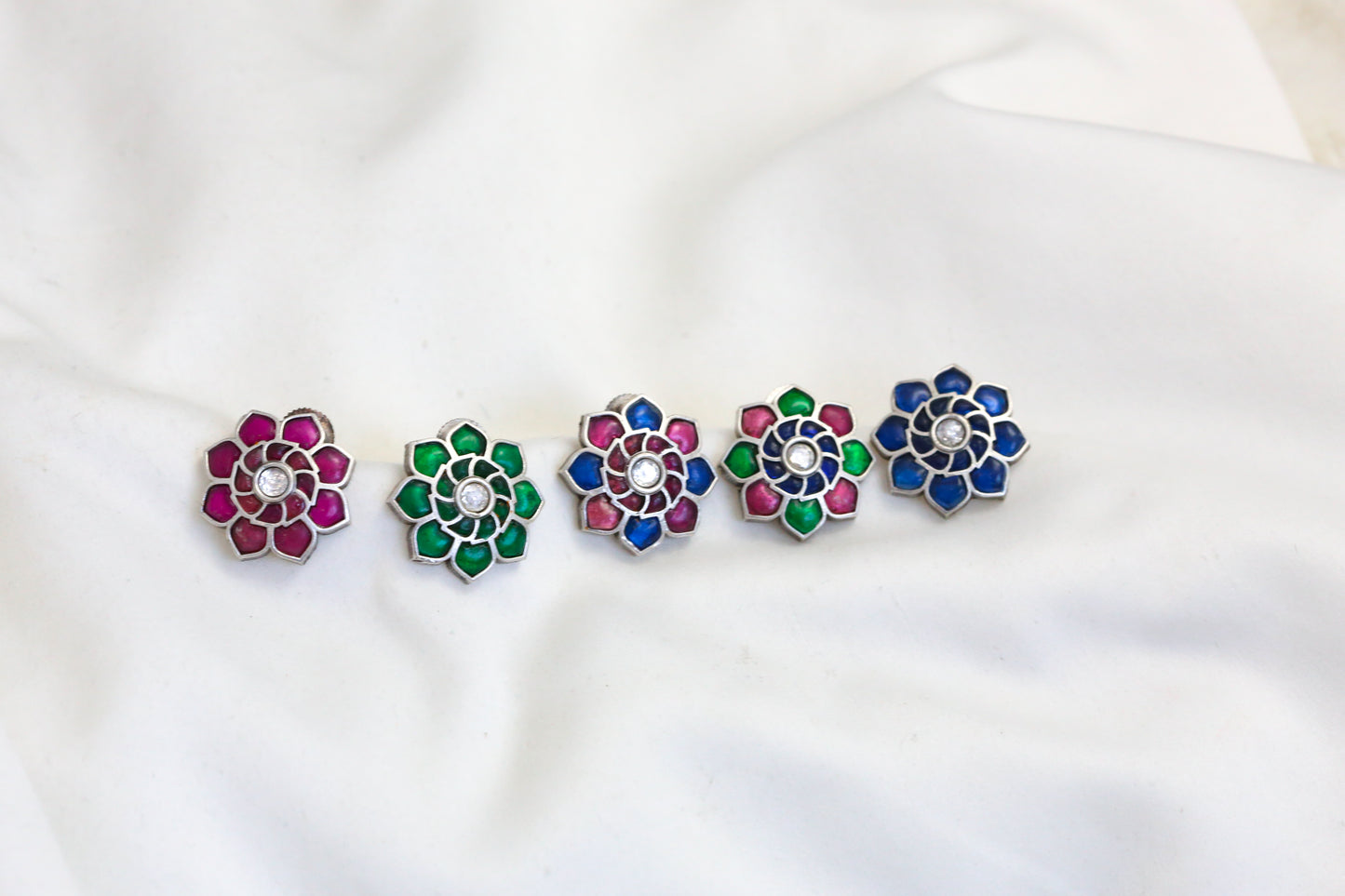Silver Tone Kundan Studs