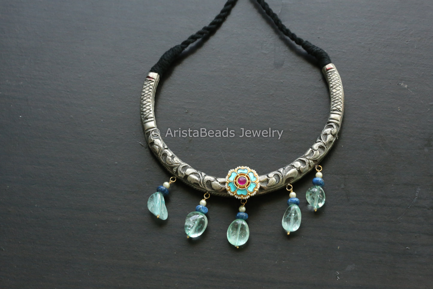 Carved Nakshi Fusion Hasli Necklace (T102-17)