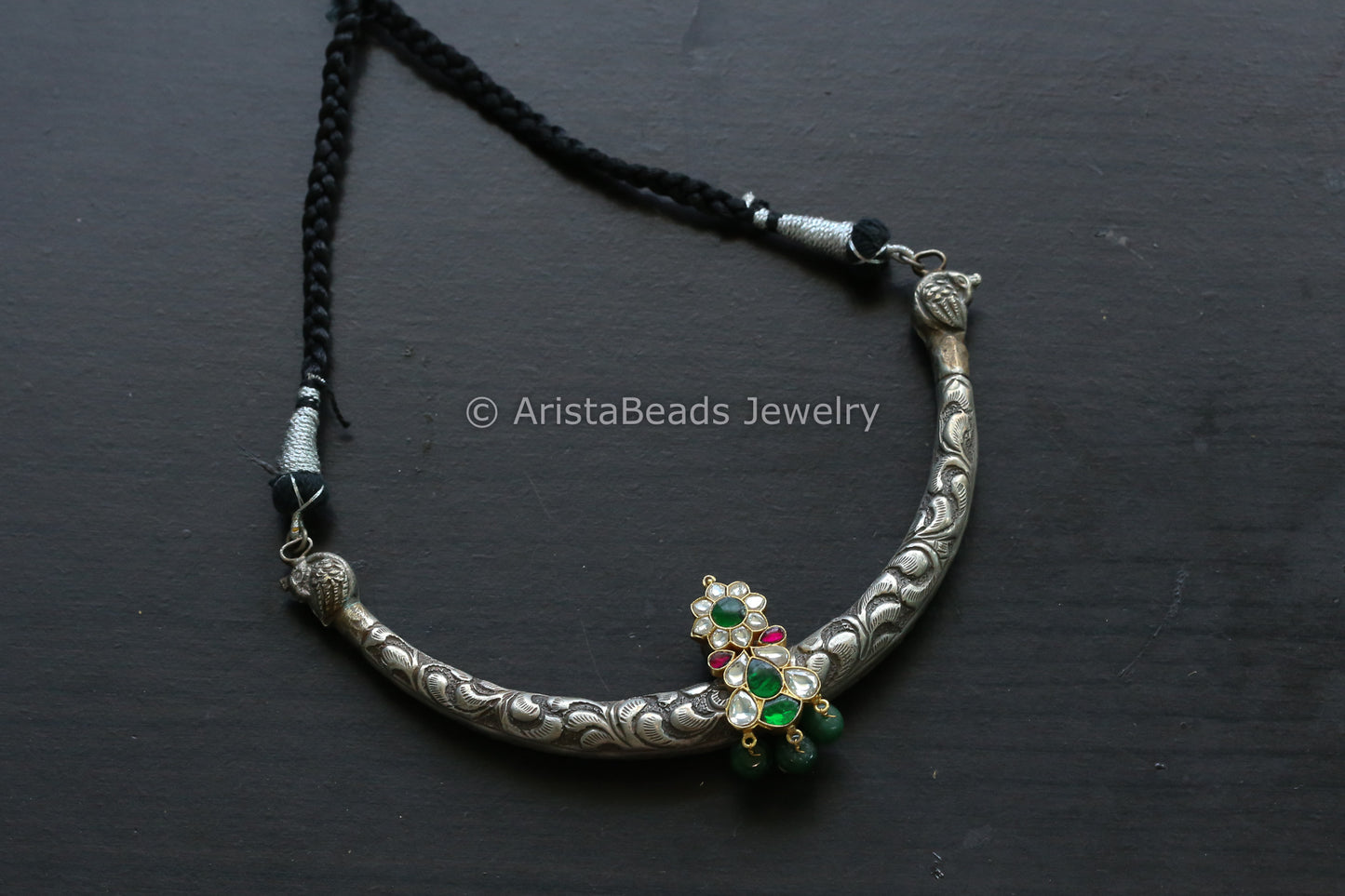 Carved Nakshi Fusion Hasli Necklace (T102-22)