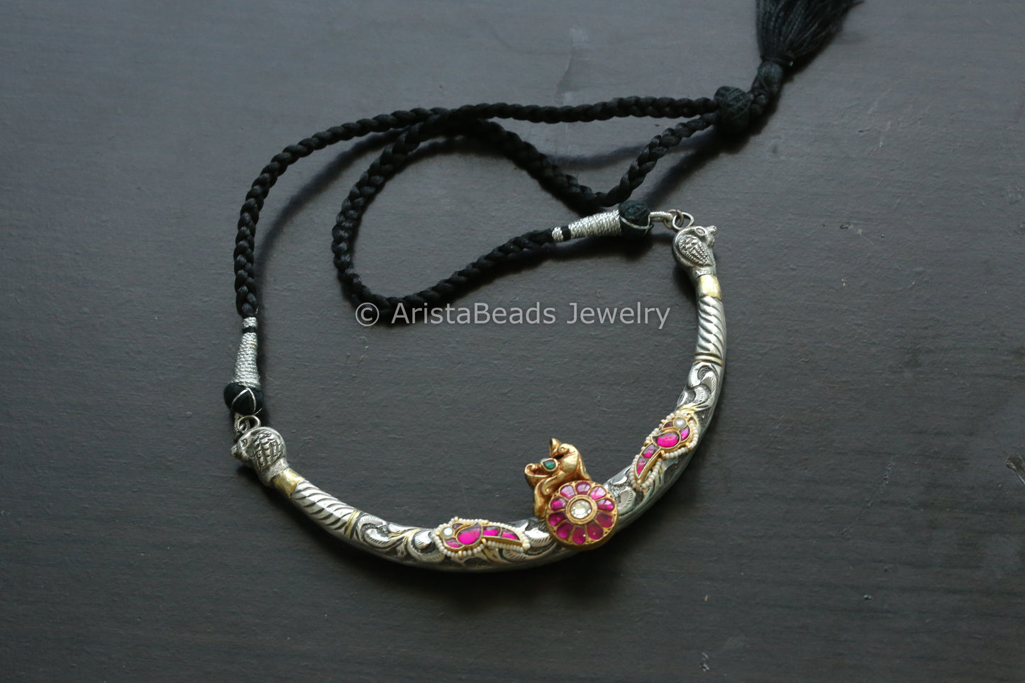 Carved Nakshi Fusion Hasli Necklace (T102-19)