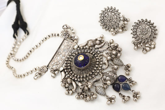 Handmade Carved Stone Kundan Necklace Set - Blue