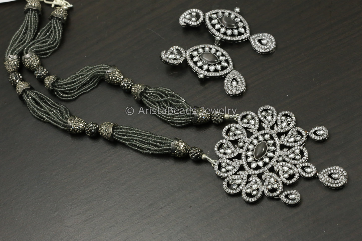 Victorian Hydro Beaded Necklace Set - Gray