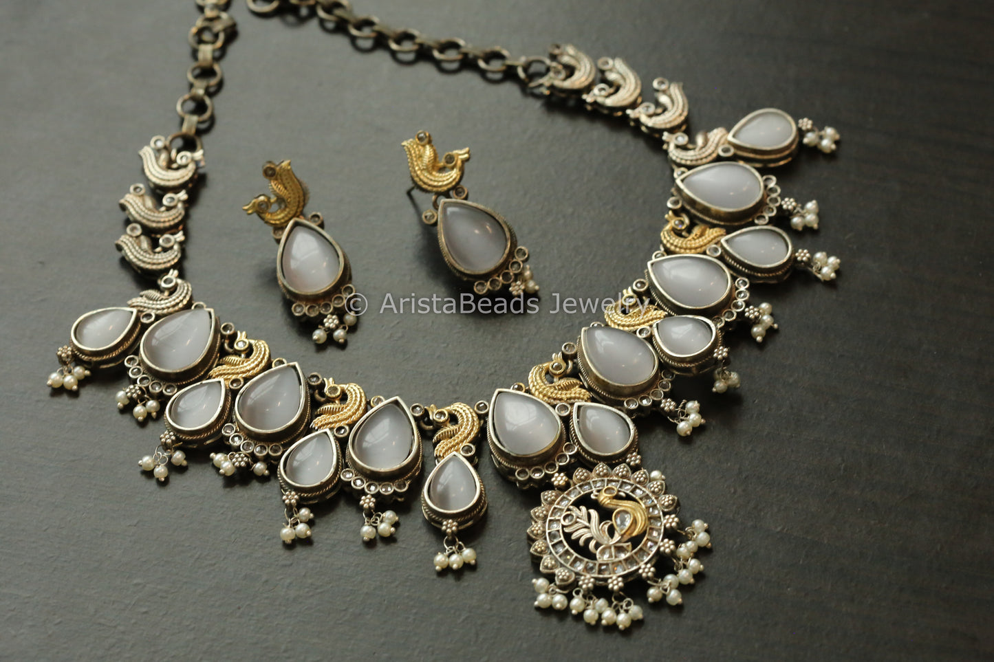 Dual Tone Gray Monalisa Stone Necklace Set
