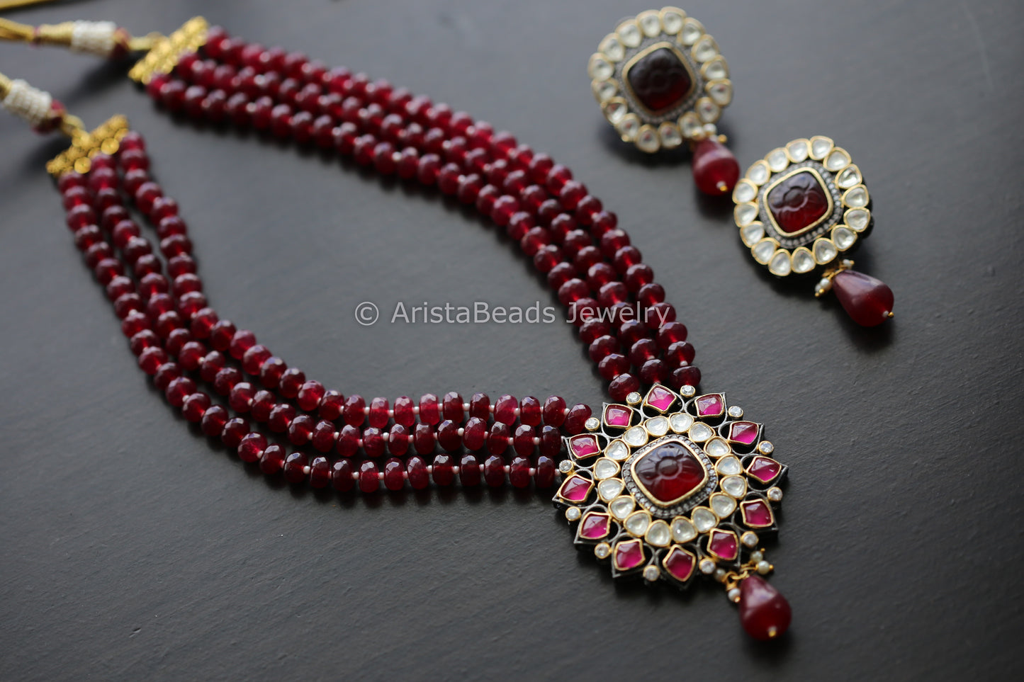 Foil Kundan Polki Carved Stone Necklace Set - Red
