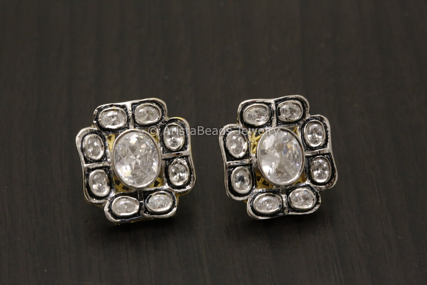 Victorian Real Look Uncut Studs
