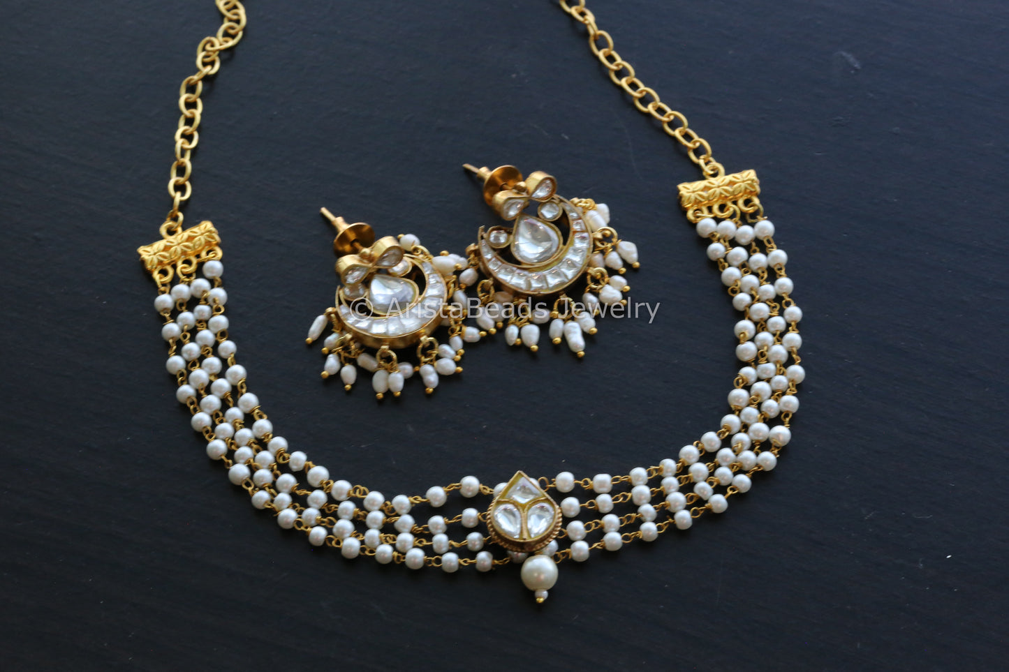 Dainty Jadau Necklace Set - Clear