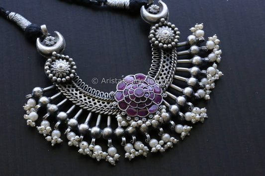 Large Pendant In Black Dori - Ruby Motif