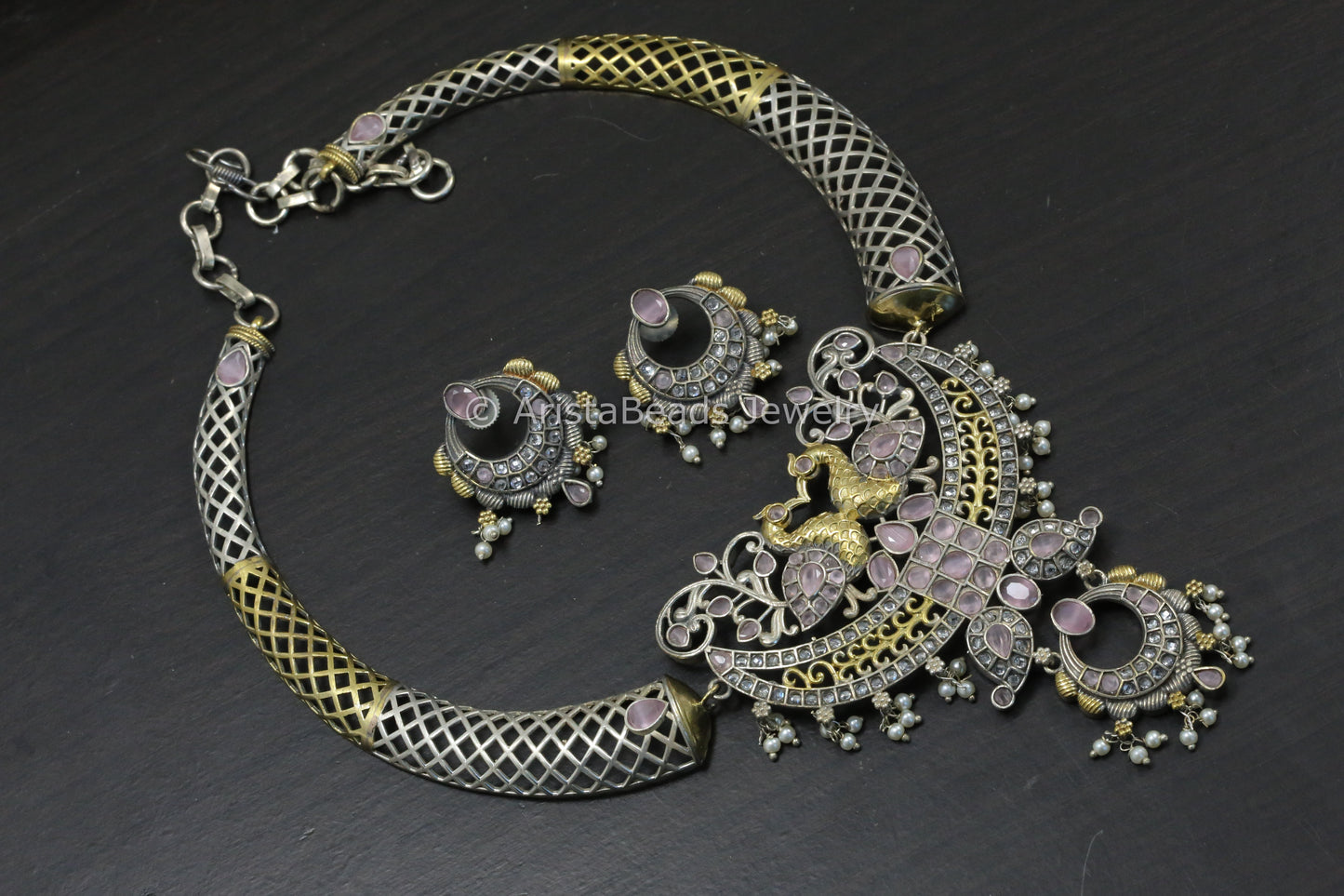 Dual Tone Hasli Necklace Set - Pink