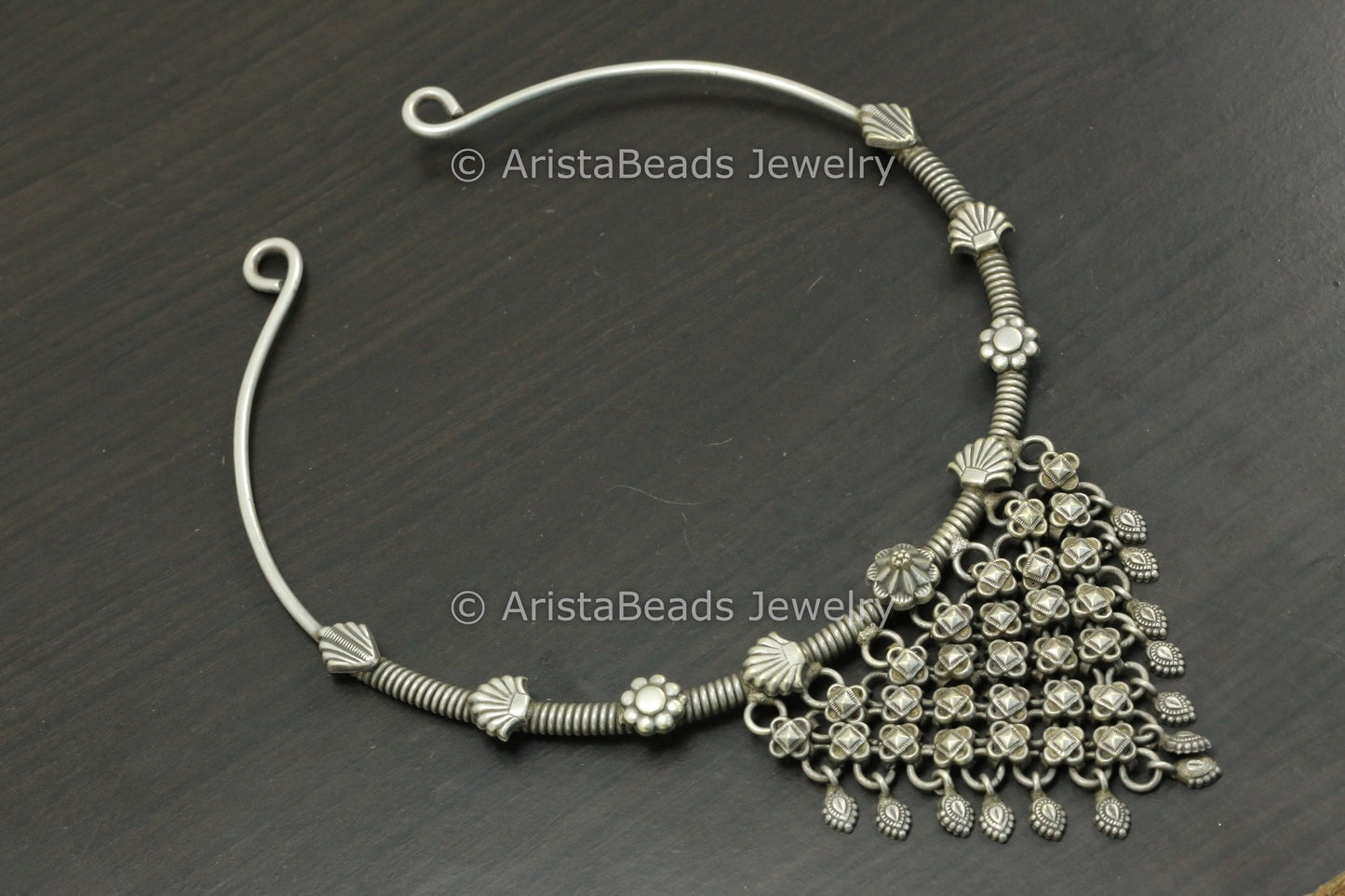 Silver Look Alike Hasli Necklace