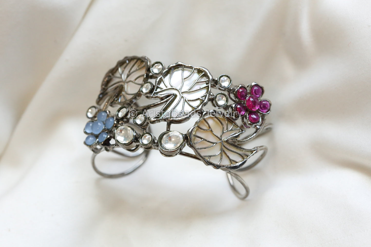 MOP & Kundan Victorian Bracelet ( Adjustable)