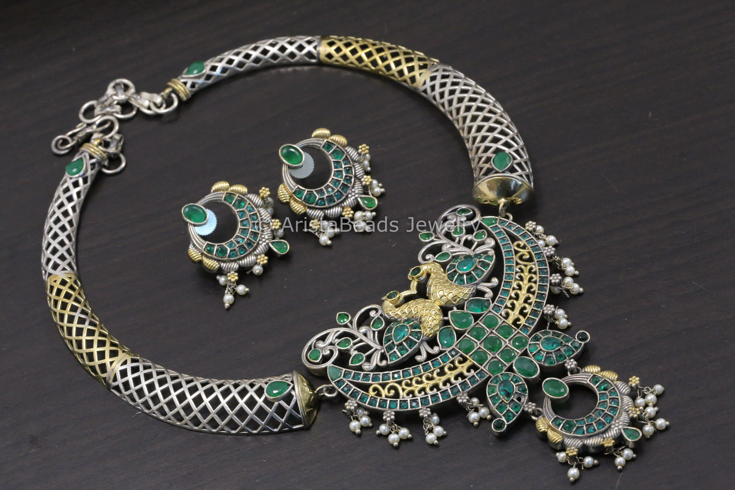Dual Tone Hasli Necklace Set - Green