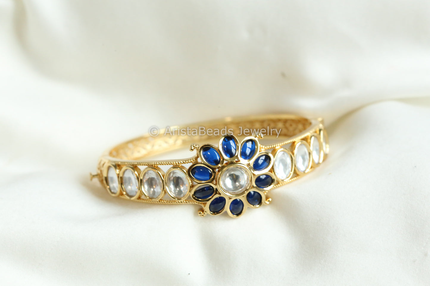 Dainty Uncut Kundan Gold Bracelet -Blue