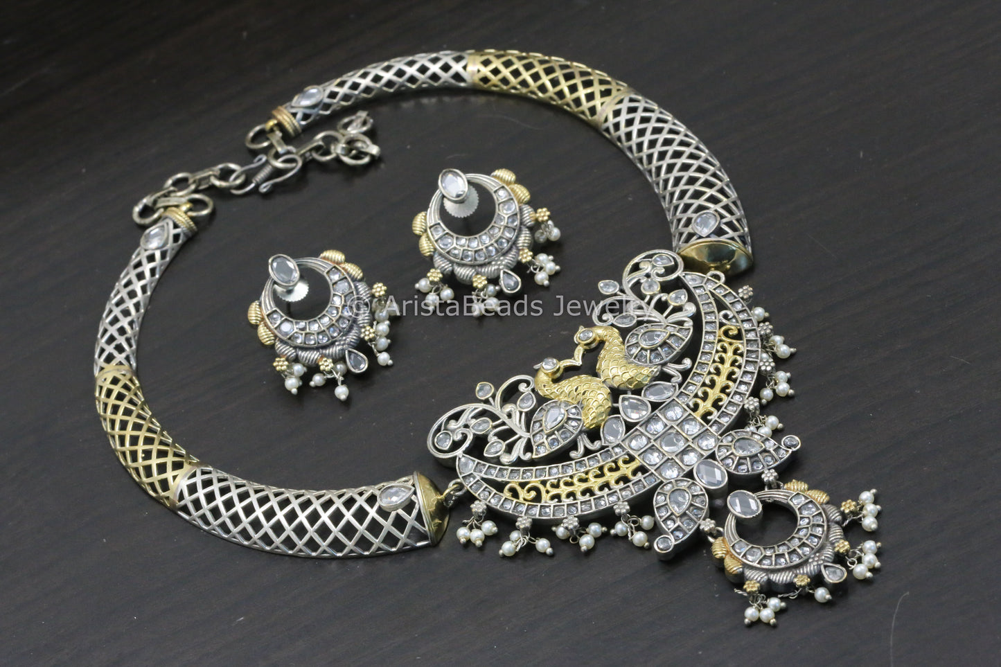 Dual Tone Hasli Necklace Set - Clear