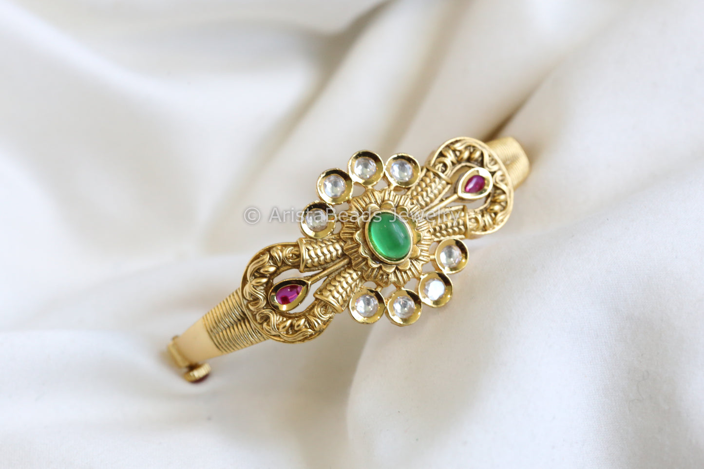 Dainty Matt Gold Uncut Foil Kundan Bracelet - Ruby Green